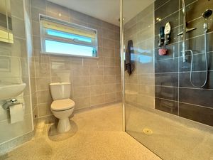 Photo 6- click for photo gallery